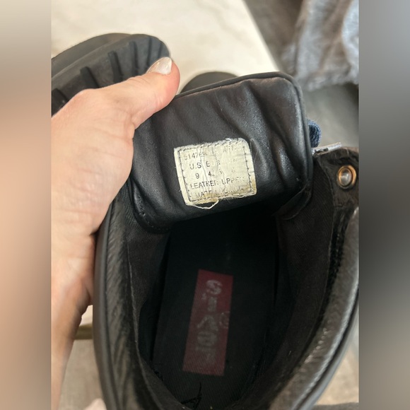 Men’s Levi’s Black Leather Boots – Size 9 | Classic and Timeless Style - Picture 8 of 8